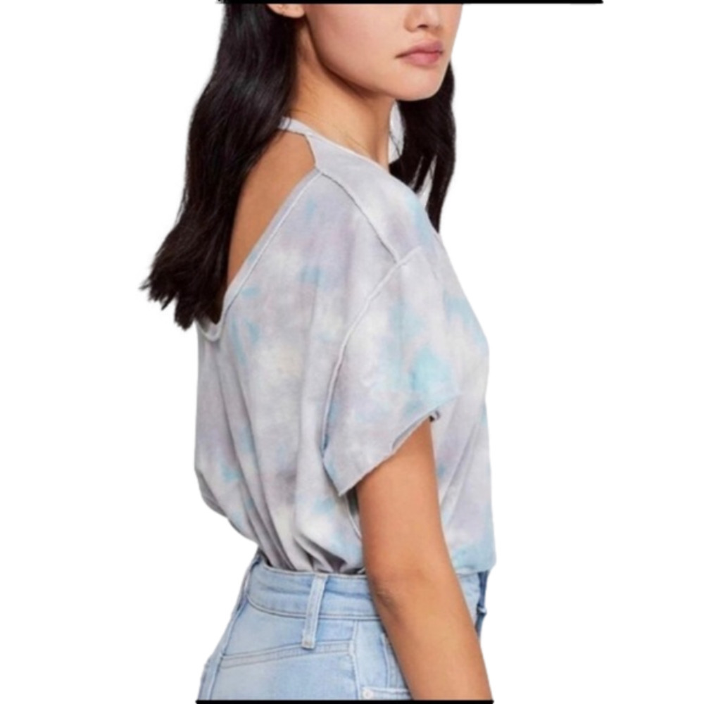 FREE People Tie Dye Cut Out Back Slouchy Boho Tee Size Large - Picture 3 of 14